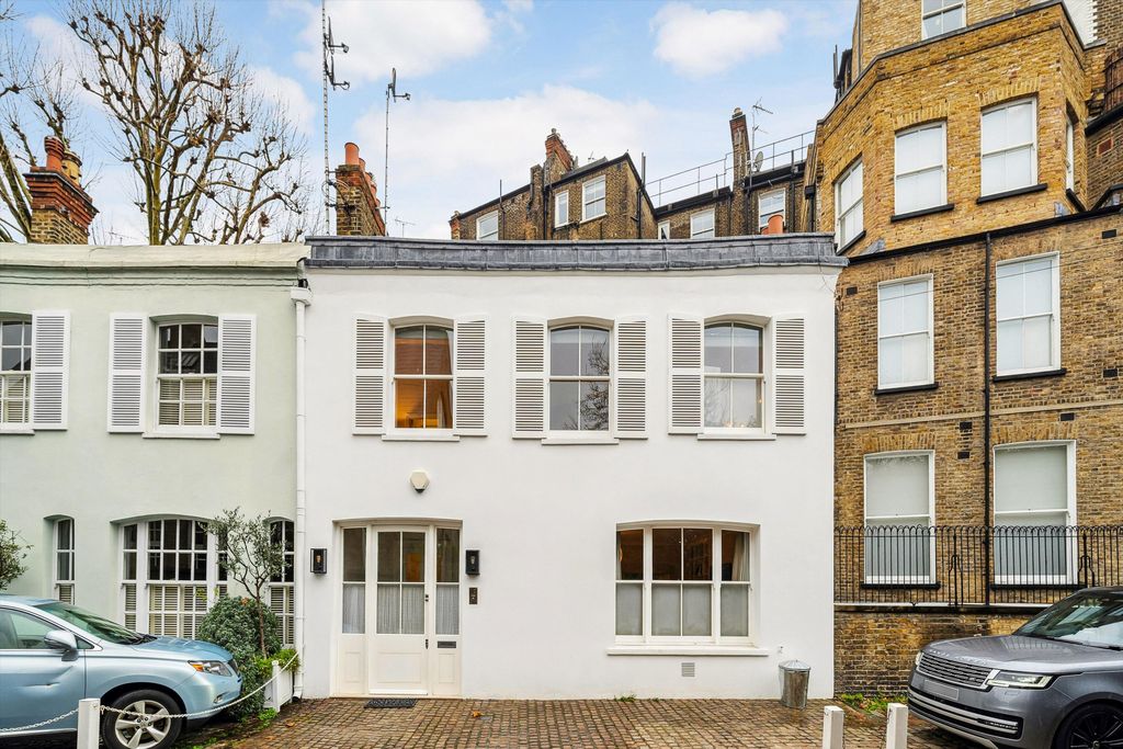 Property photo 2 of 18 Image