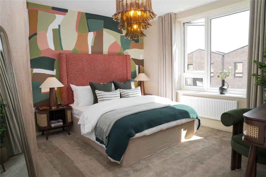 Property photo 3 of 10 Show Home