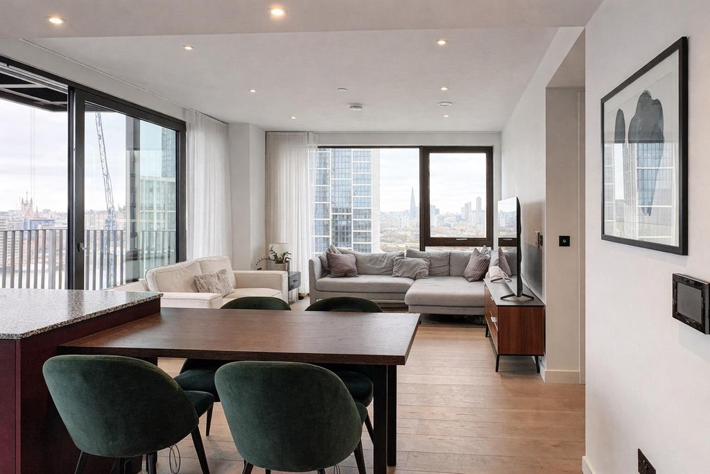 Property photo 1 of 16 d23449c2-96d1-4105-B51F-B09B2d8Ed304.Png