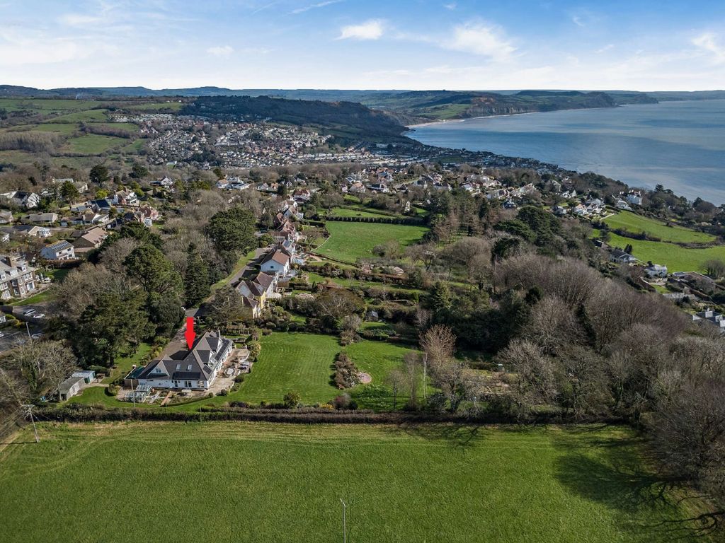 Property photo 2 of 23 Position