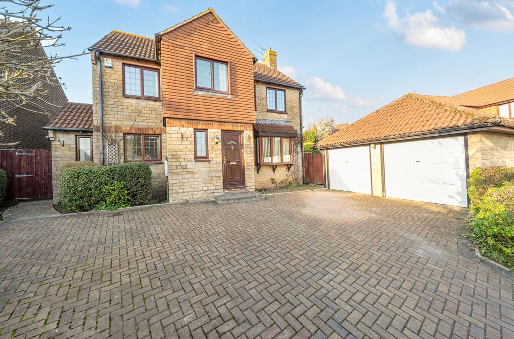 Property photo 1 of 21 1424072-18-69A86F...