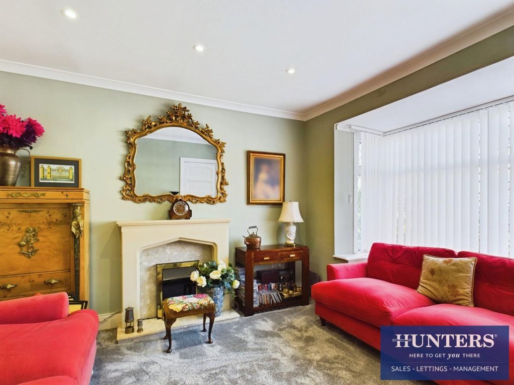 Property photo 3 of 12 Living Room