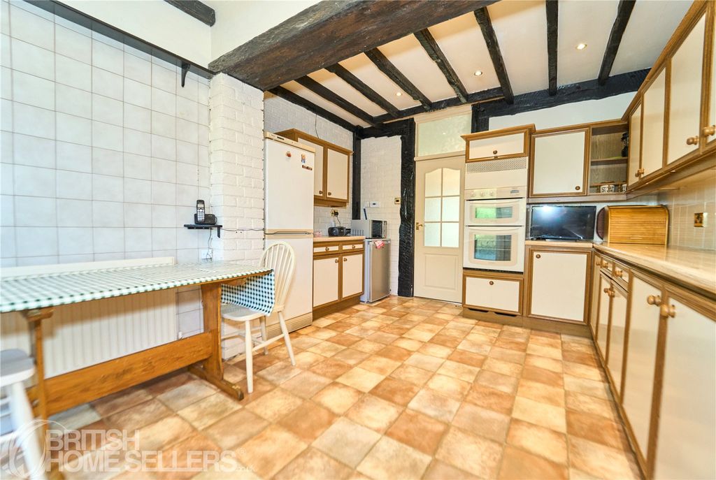 Property photo 3 of 27 Picture No. 17