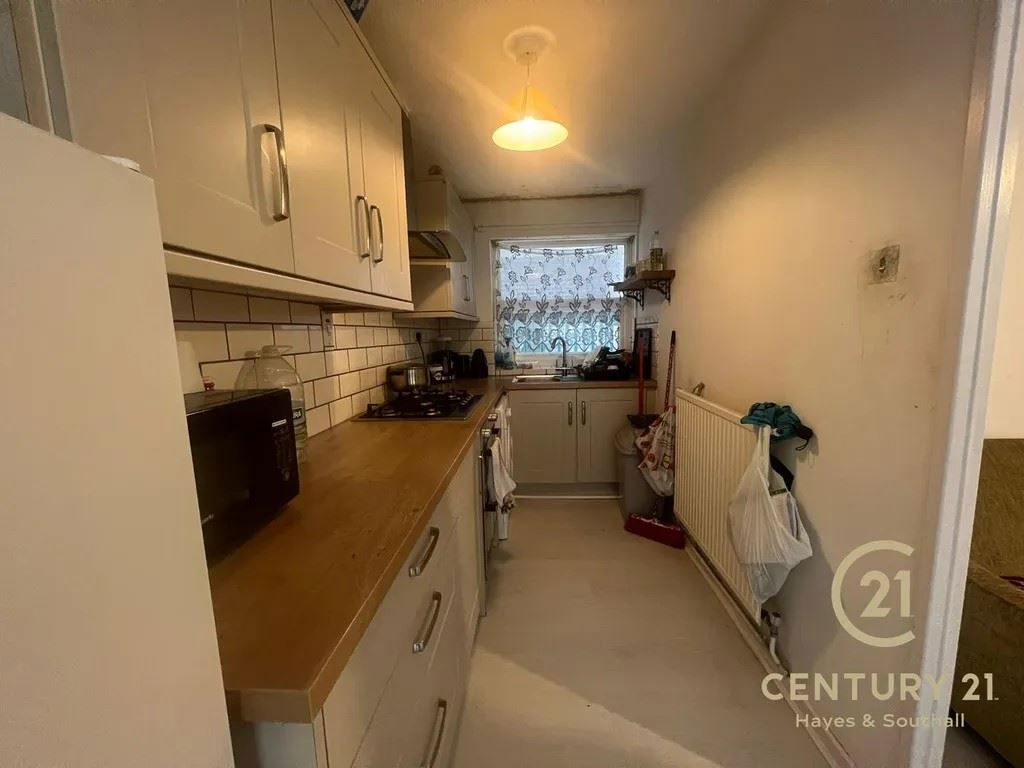 Property photo 2 of 5
