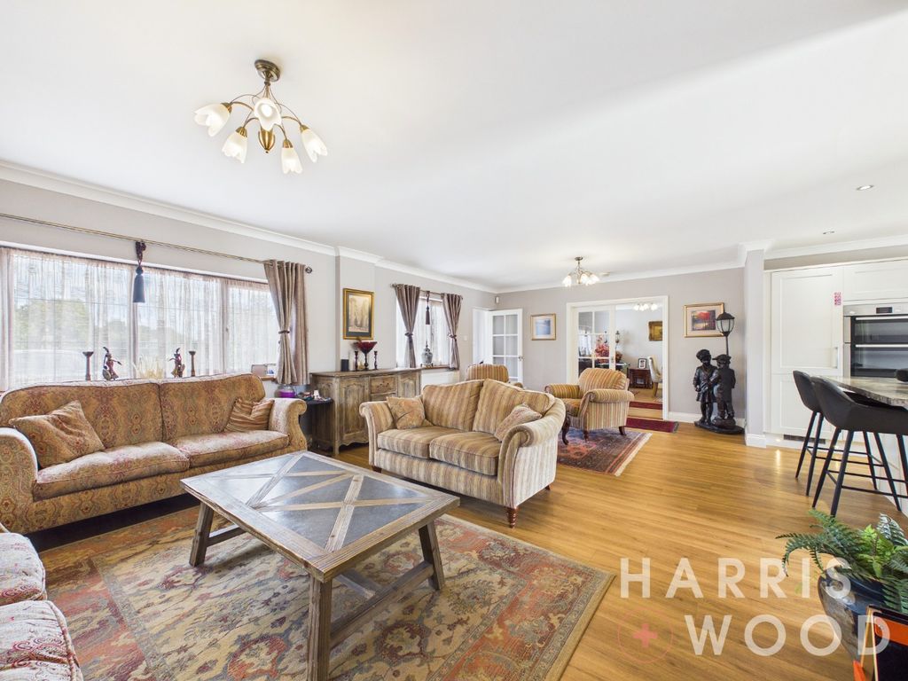 Property photo 2 of 33 5525362