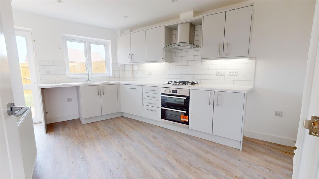 Property photo 3 of 11 08212024_113332.Jpg