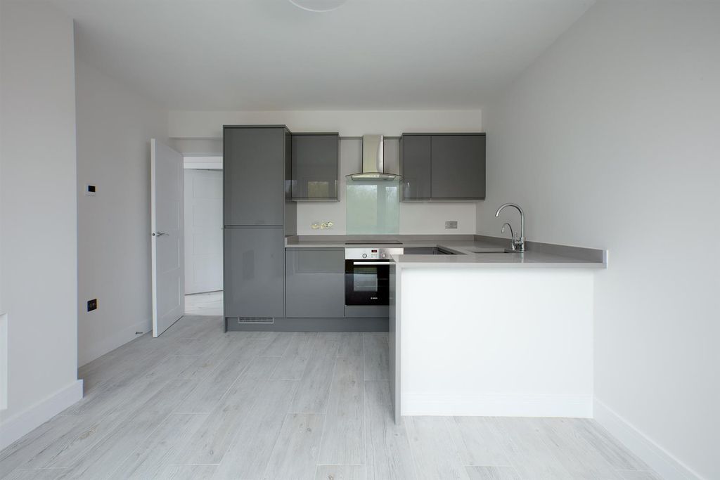 Property photo 2 of 18 Stjohnswood_005.Jpg