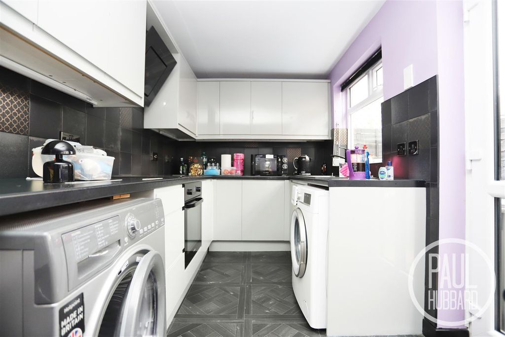 Property photo 2 of 12 Img_8810-2.Jpg