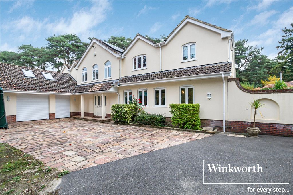 Property photo 1 of 28 Picture No. 06