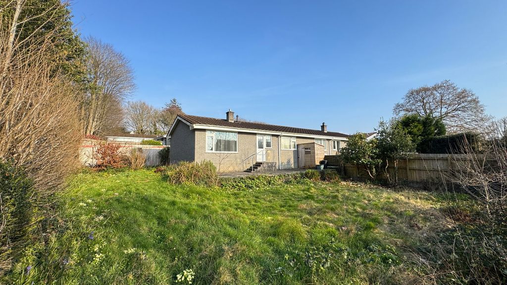 Property photo 3 of 14