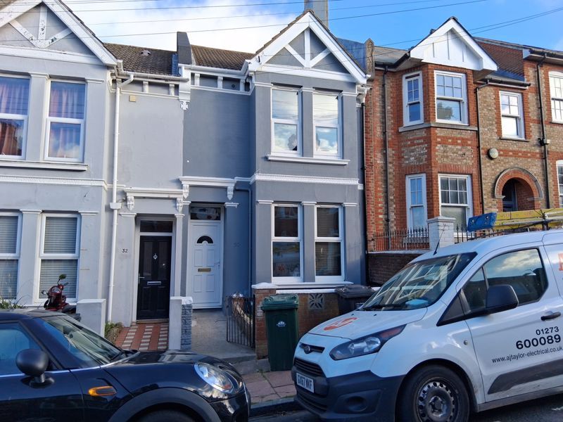 Property photo 1 of 12 Exterior