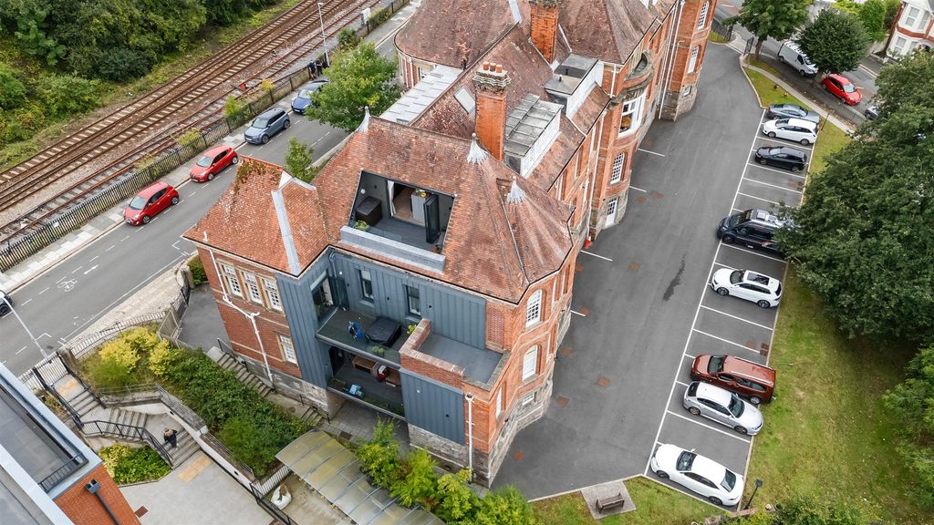 Property photo 3 of 24 Aerial