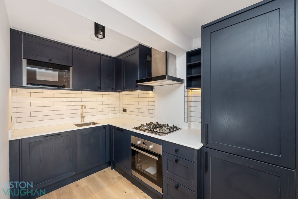 Property photo 3 of 10 4598492
