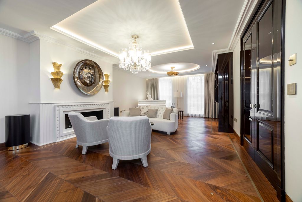 Additional image 4 of 5 bed town house to rentSomerset Square, Kensington, London W14