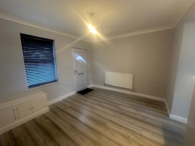 Property photo 2 of 21 Image