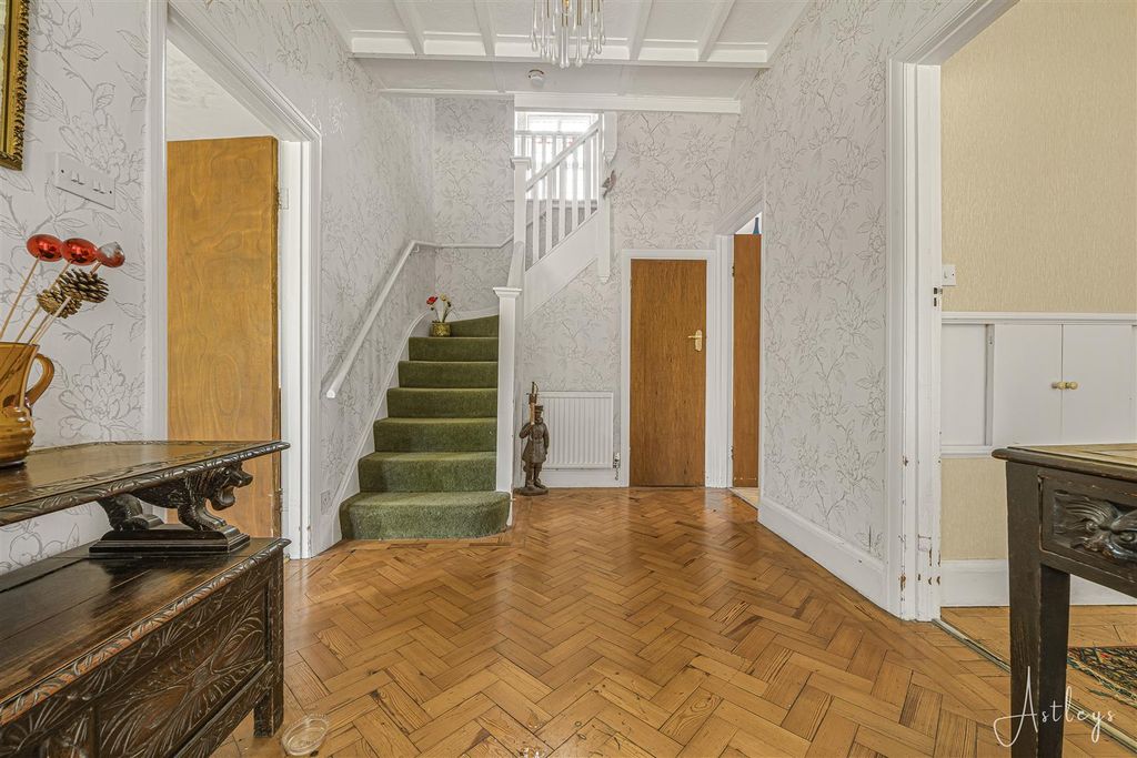 Property photo 2 of 29 Hallway