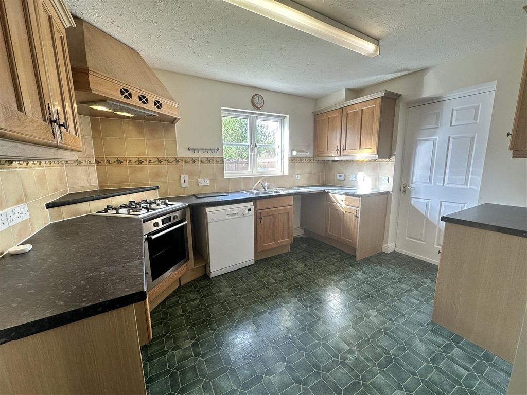 Property photo 2 of 19 20260325_092320223_Ios.Jpg