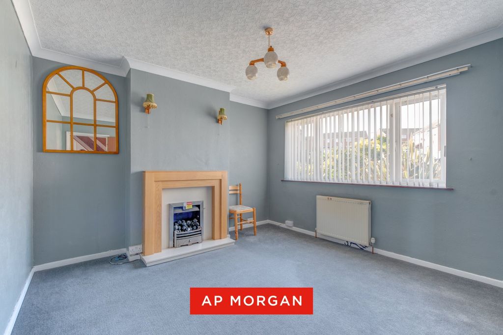 Property photo 2 of 13 Picture No. 11