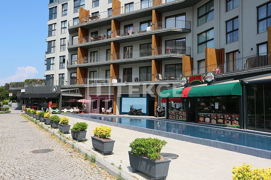 Property photo 2 of 8