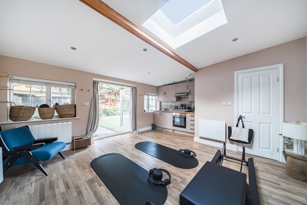 Property photo 3 of 16