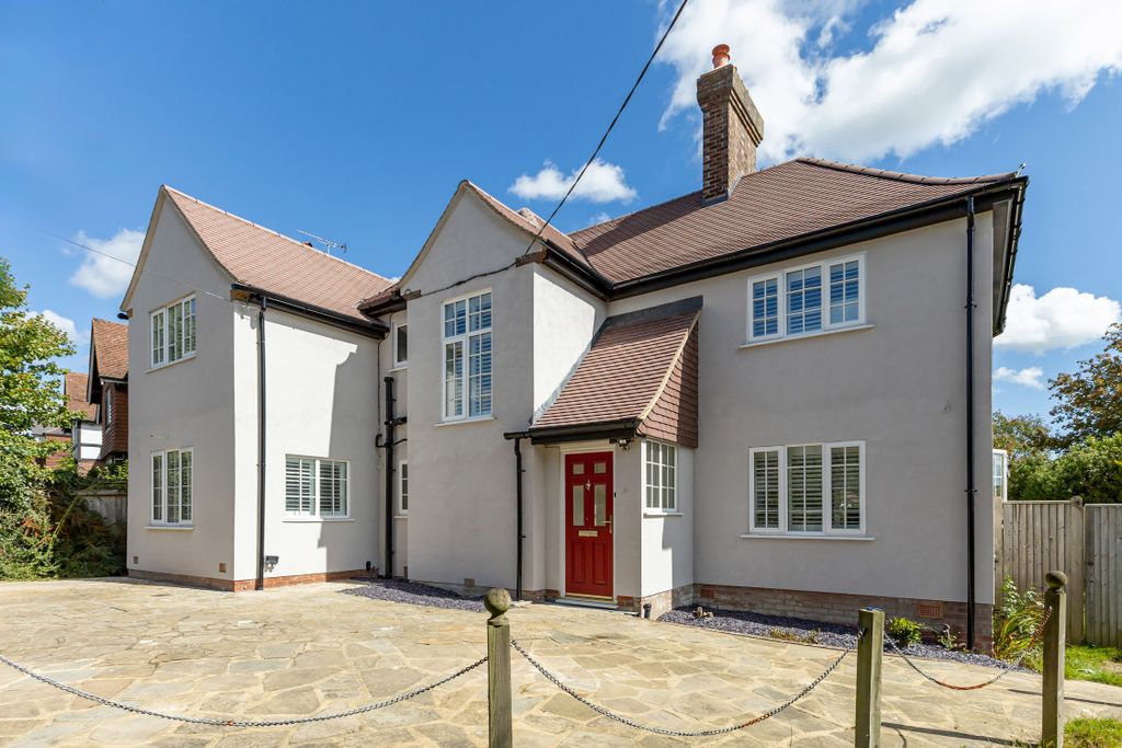 Property photo 2 of 30 Aysgarth