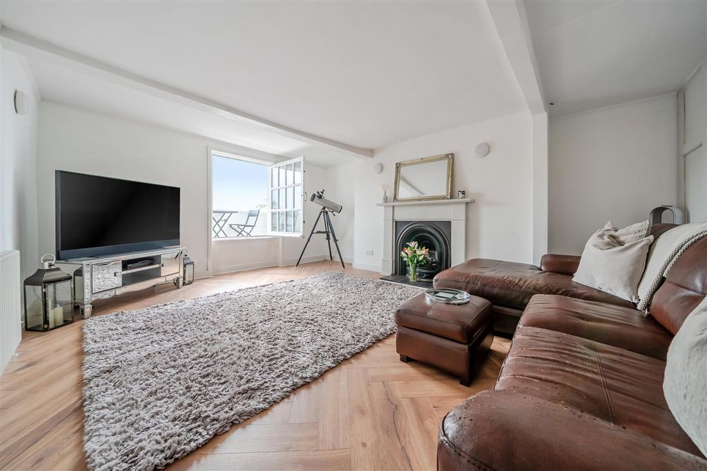 Property photo 2 of 20 1370109-1-68F54B1De3211.Jpg