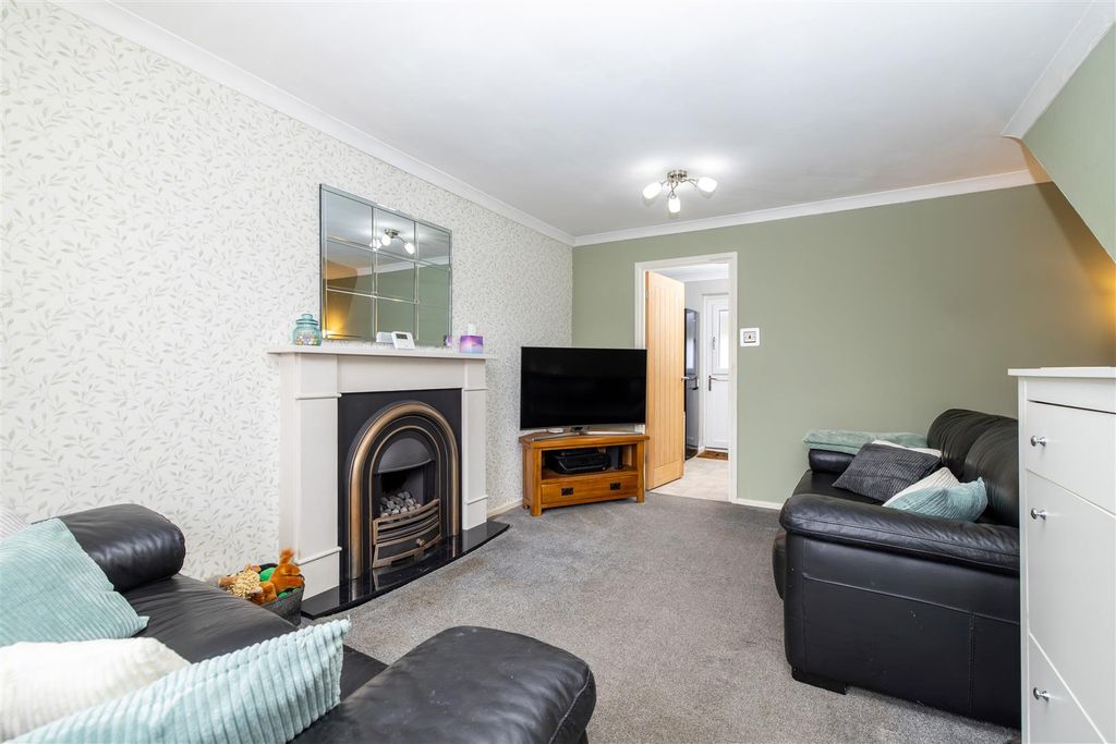 Property photo 2 of 18 Living Room