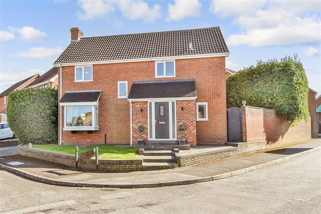 Property photo 1 of 17 External (Brochure)