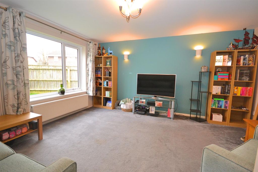 Property photo 2 of 11 1 (27).Png