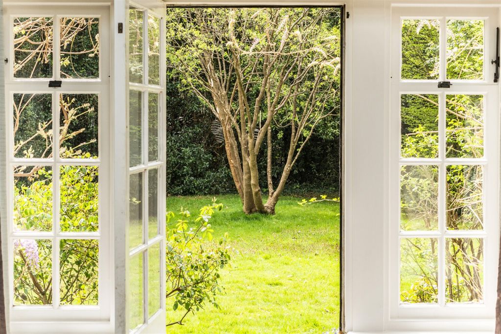Additional image 16 of 6 bed detached house to rentFlint House, 2 Mill Lane, Langstone, Havant, Hampshire PO9
