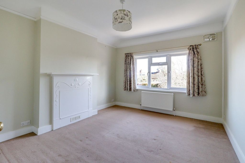 Property photo 3 of 7