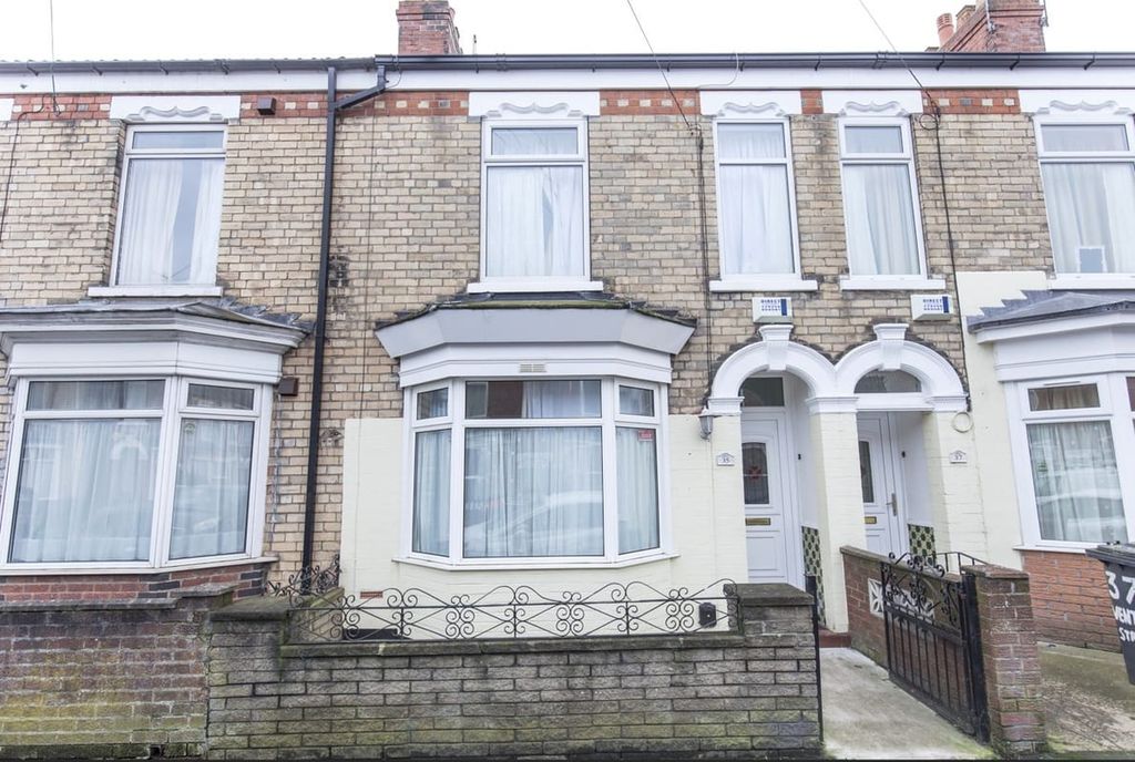 Property photo 1 of 8