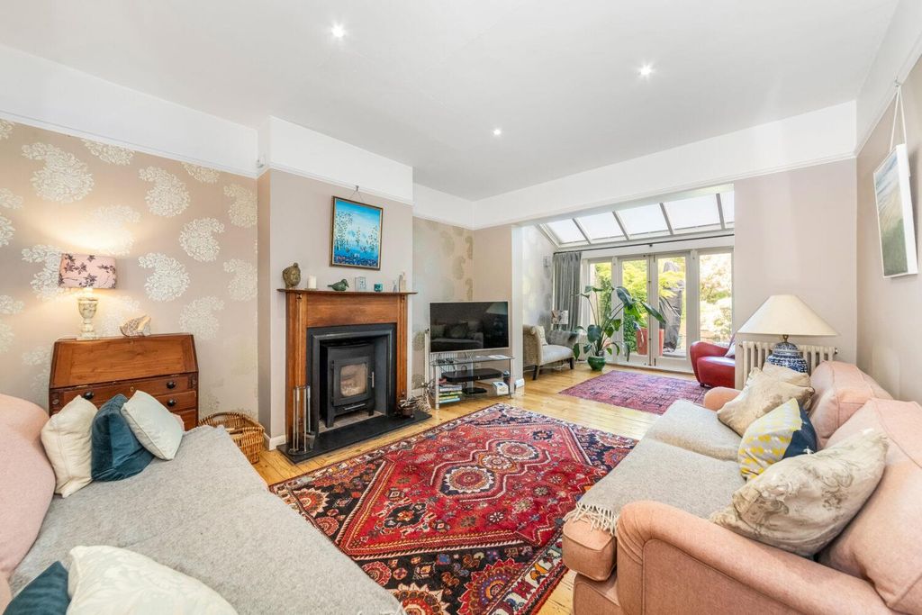 Property photo 2 of 12 Img_4565-1500x1000.Jpg