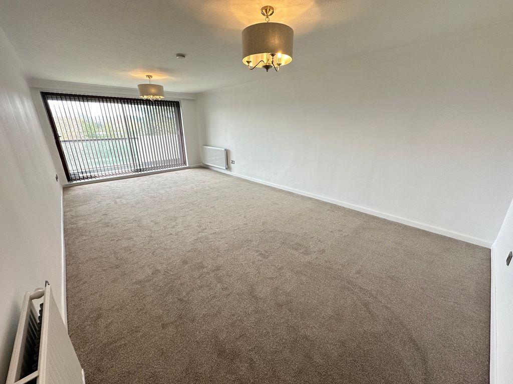 Property photo 3 of 12 Img_0076