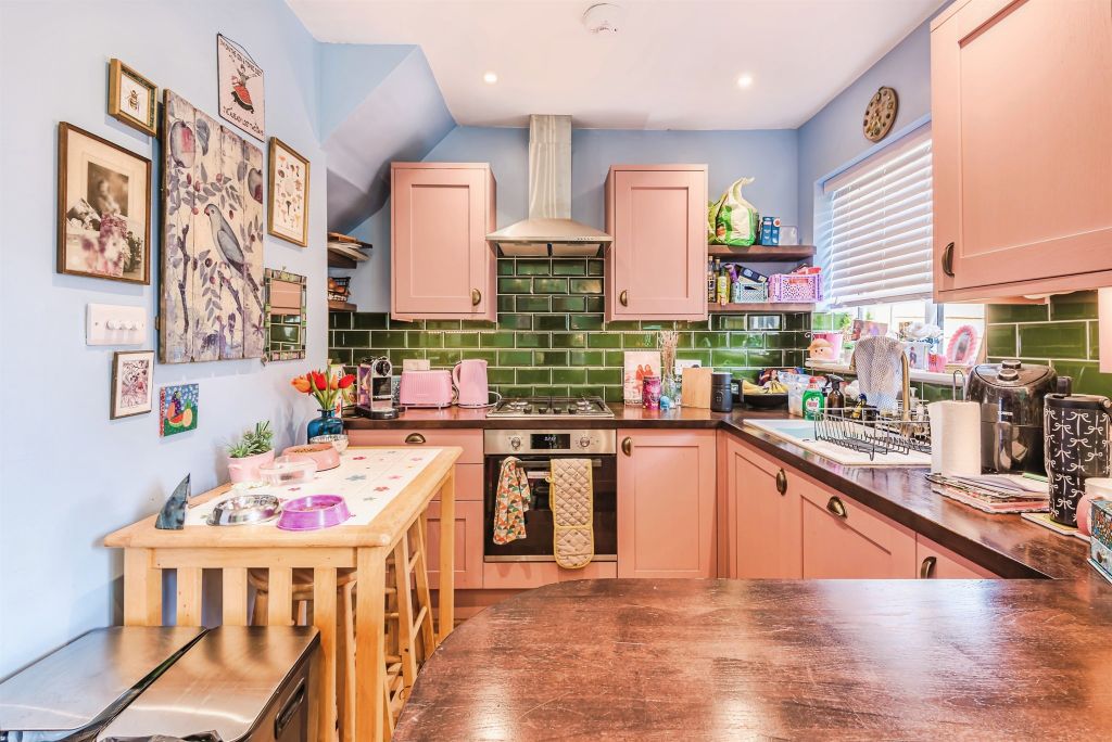 Property photo 2 of 18