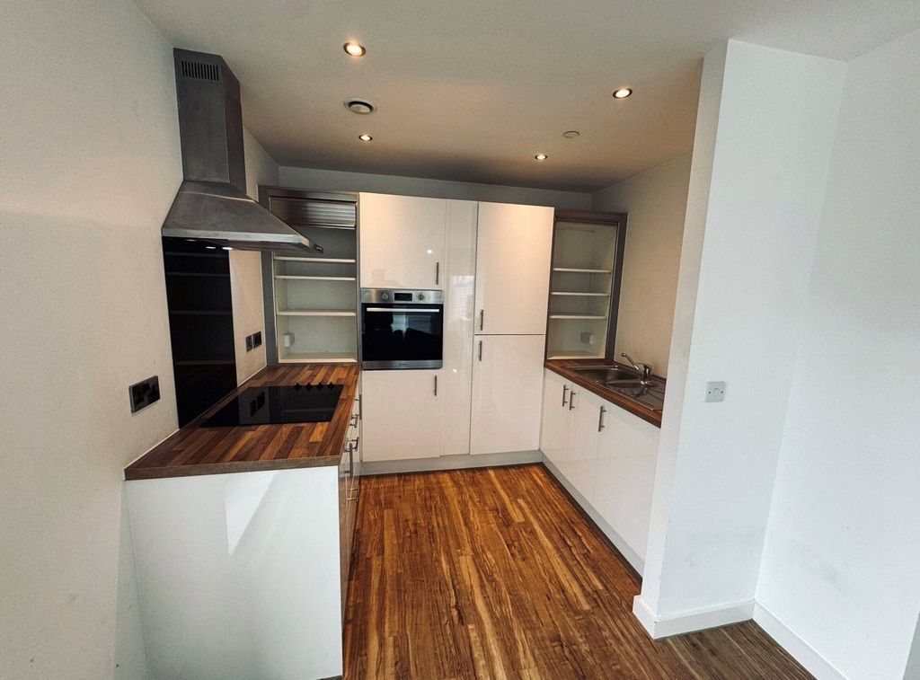 Property photo 3 of 7 Picture No. 04