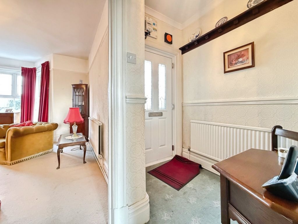 Property photo 3 of 20 4889797