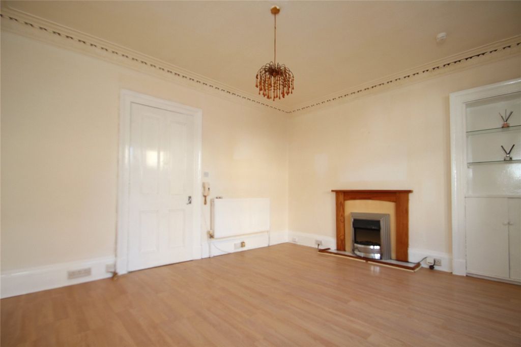 Property photo 3 of 9 Living Room