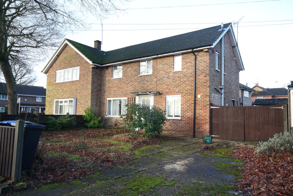 Property photo 1 of 12 Front Driveway &amp; Garden