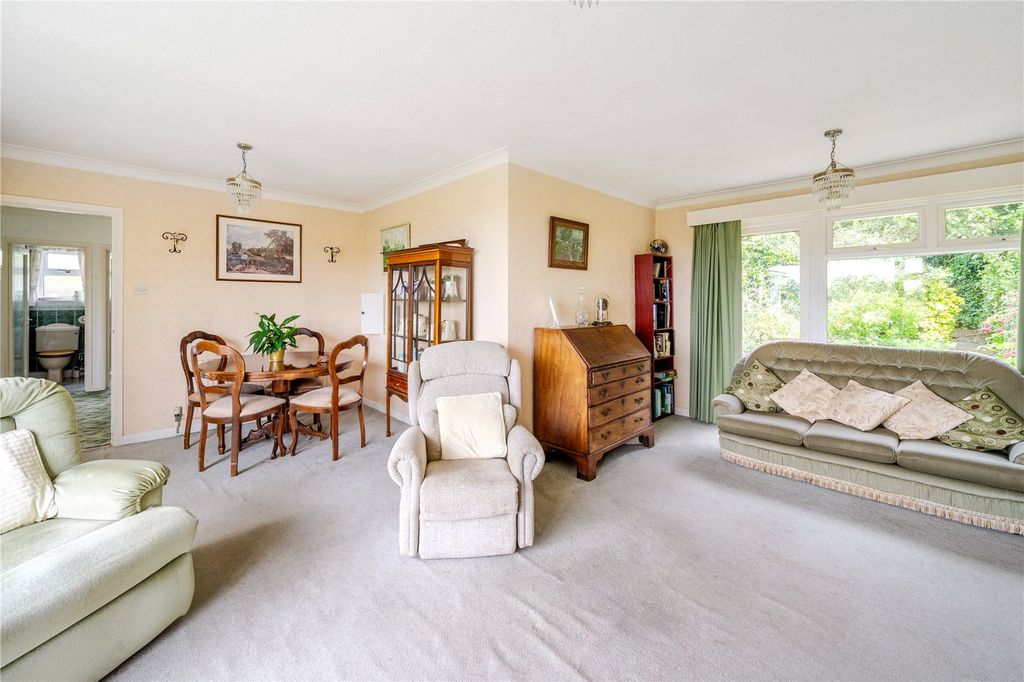 Property photo 2 of 14 Picture No. 25