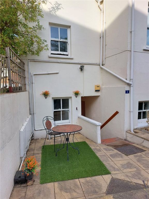 Property photo 2 of 19 Picture No. 02