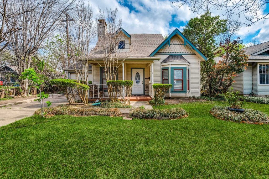 Property photo 1 of 1