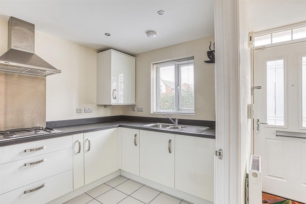 Property photo 2 of 18 316A3547_Hdr.Jpg