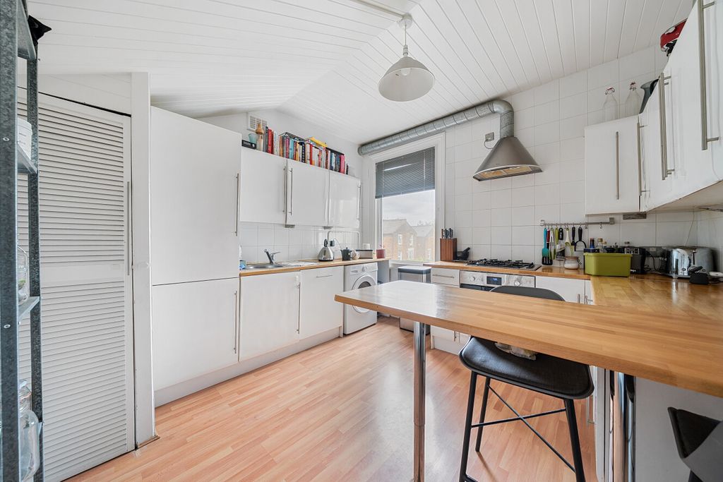 Property photo 3 of 18 1486605-7-6A5F636...
