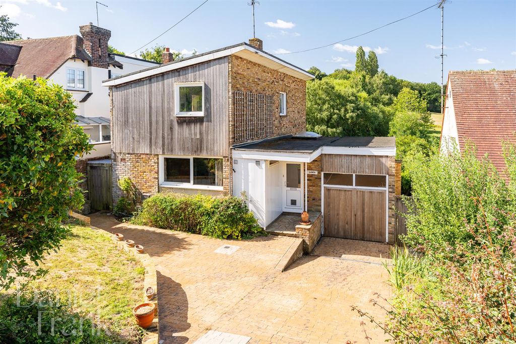 Property photo 1 of 33