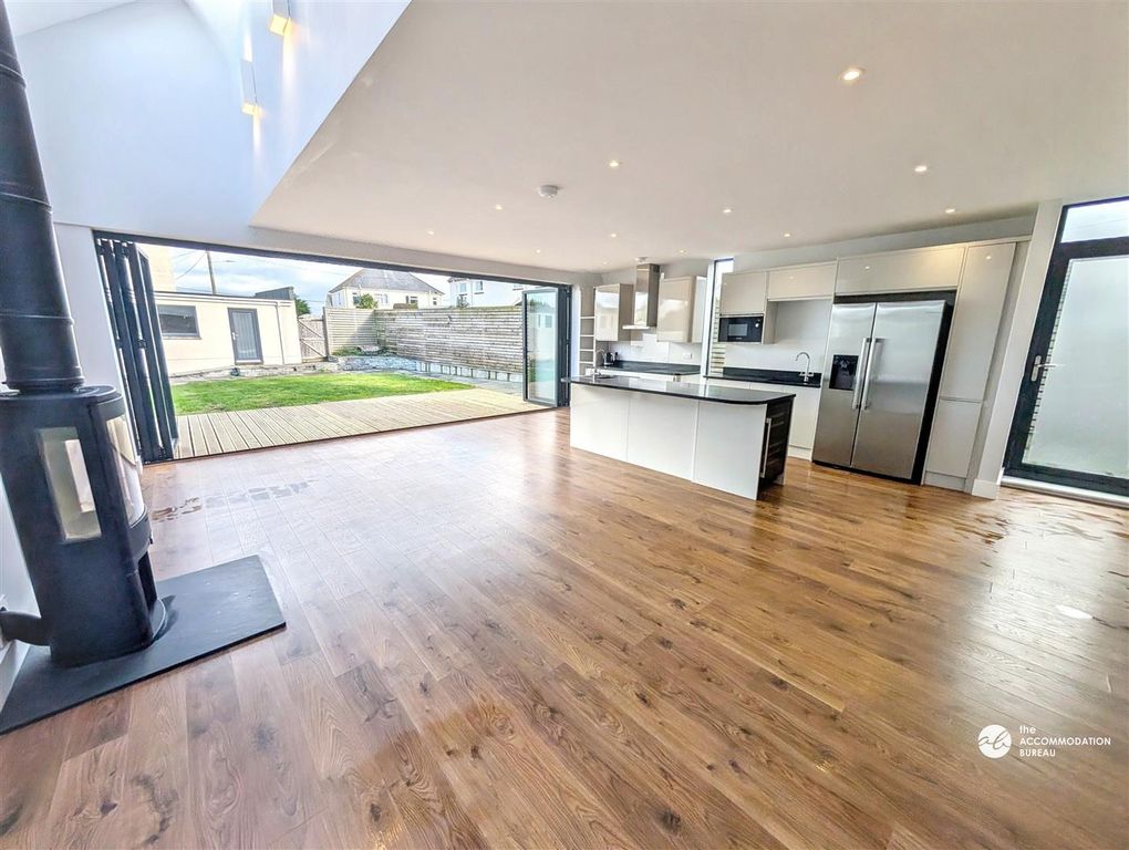 Property photo 2 of 19 Open-Plan Living Area