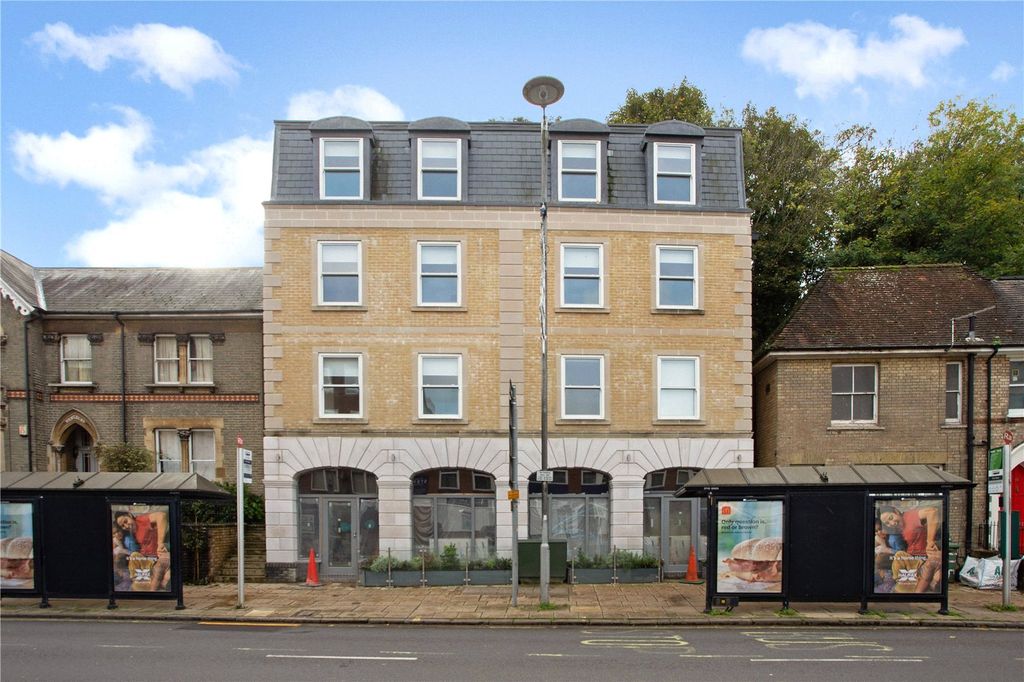 Property photo 1 of 12 External - Street