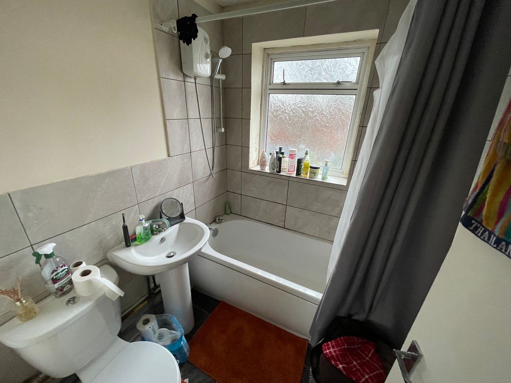 Property photo 2 of 5 Property