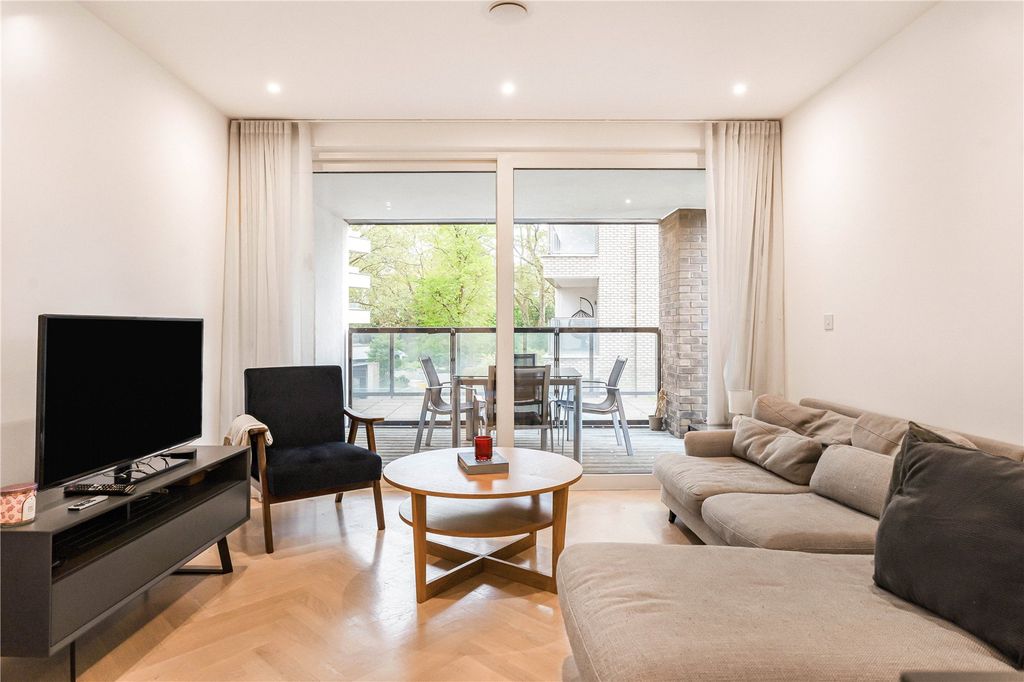 Property photo 2 of 26 Open Plan Living