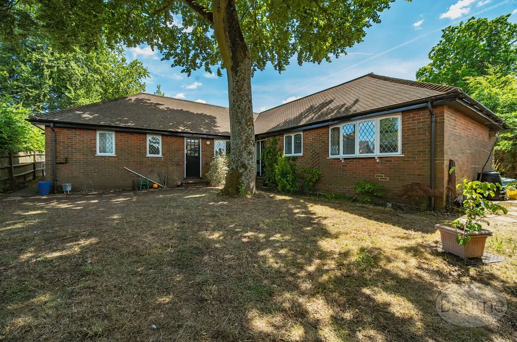 Property photo 1 of 23 10B035Ec-Da88-451...